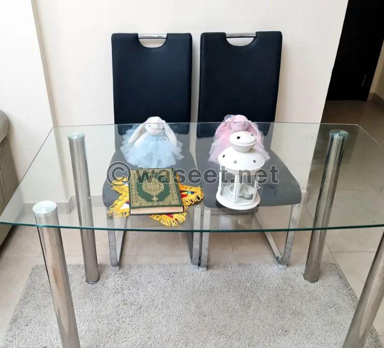 Excellent table for sale 0