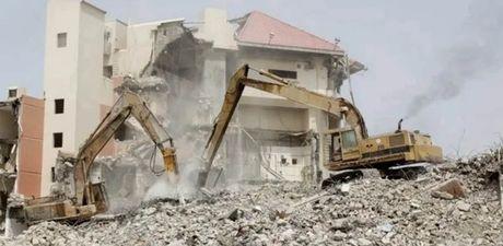 Demolishing all types of buildings and villas