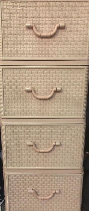 Excellent condition drawers for sale in Al Ain